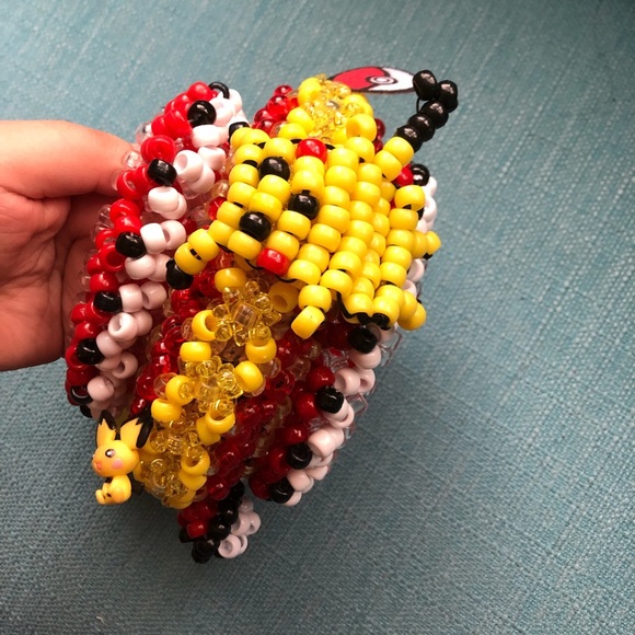 Pikachu Rotating Cuff - Picture 5 of 5